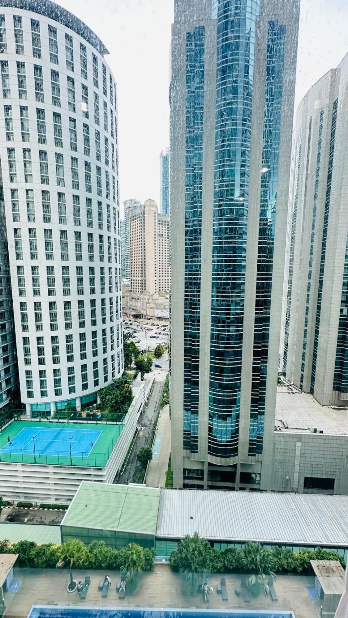 Soho Suites Klcc By Angel Куала-Лумпур Екстер'єр фото